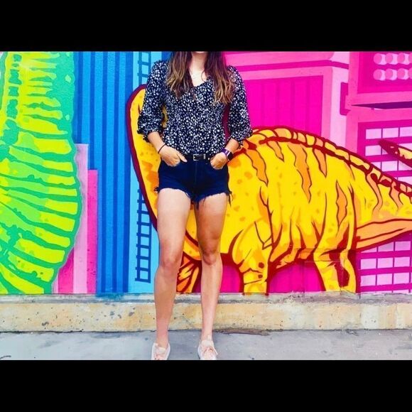 EUC Black & White floral Boho top Size S. - Picture 2 of 6